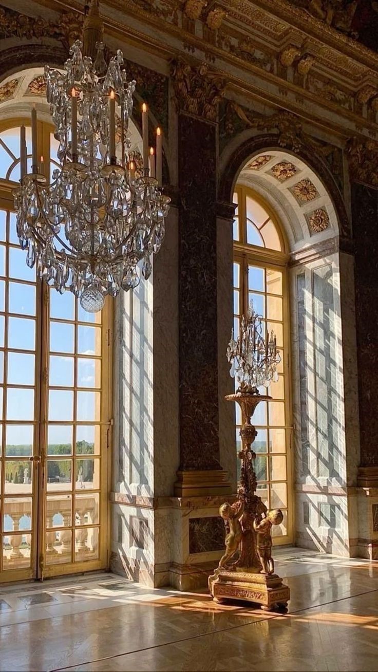 قسمتی از کاخ ورسای در شهر فرانسه به سبک باروک